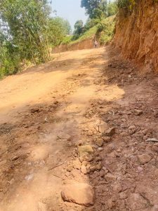 Lire la suite à propos de l’article Djugu: Justice Plus à remis officiellement la route des minerais à la chefferie de Bahema Baguru